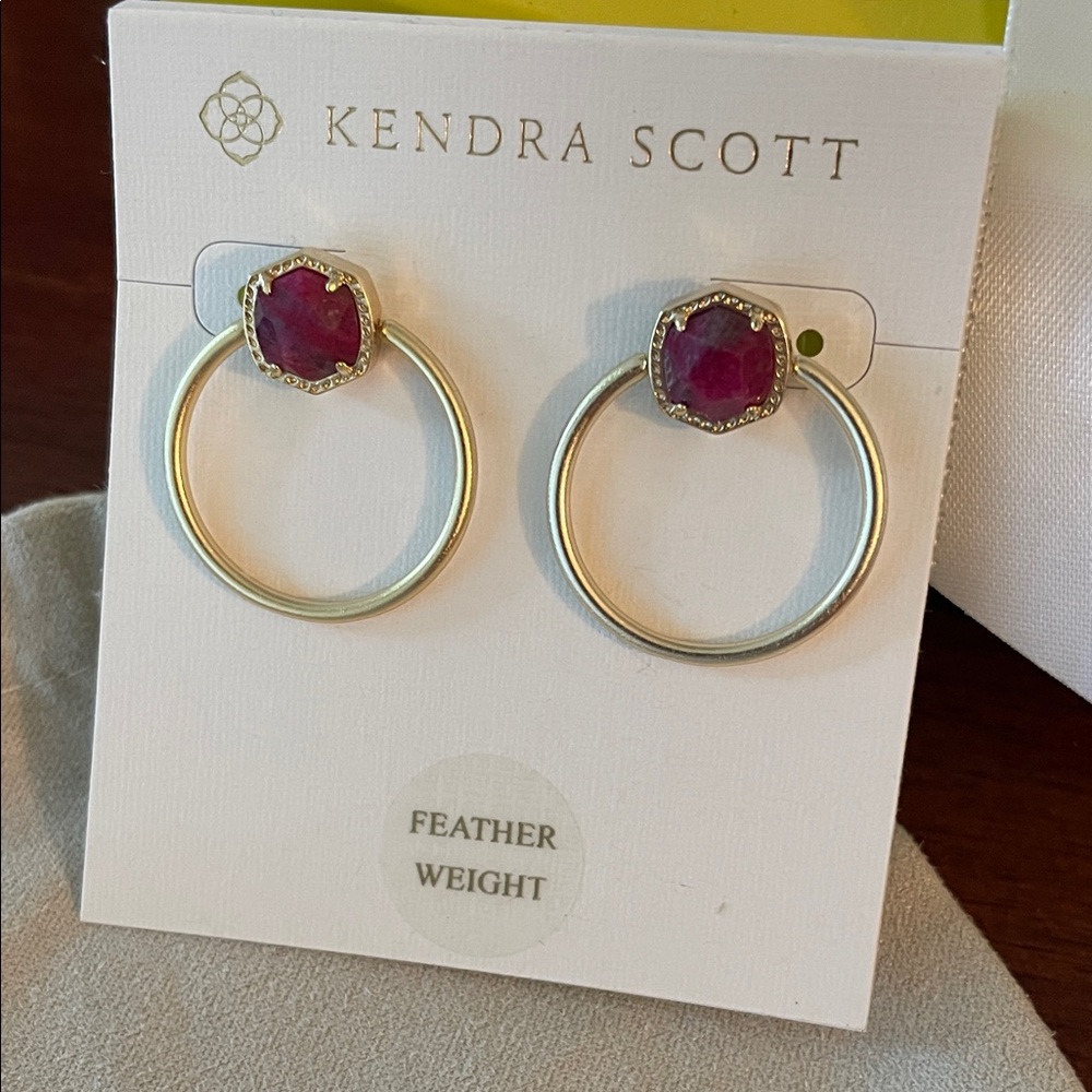 Kendra Scott Davie Hoop Earring Gold Raspberry Labradorite - Picture 4 of 5